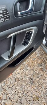 Subaru Legacy 2.0 R 121kW 4x4 AUTOMAT - 8