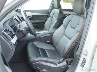 Volvo XC90 2,0 B5 AWD Momentum Pro 7míst ČR 1.maj Drive-E M - 8