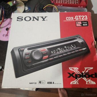 SONY CDX-GT23 CD MP3 AUX AUTORADIO - 8