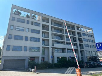2+KK BŘEZNICKÁ ULICE, VČETNĚ PARKOVACÍHO STÁNÍ - 8