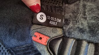 Helma giro vel. 52-55,5 cm v záruce (dámská x dívčí) - 8