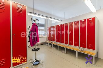 Prodej komerčního objektu - sklady s rampou, lehká výroba, k - 8