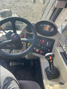 Teleskopický manipulátor Massey Ferguson TH 7038 - 8