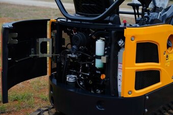 Minibager YUCHAI U18 Premium 1800 kg - 8