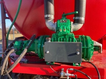 Cisterna, fekál za traktor 22.000l - 8