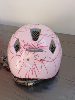 Dívčí kolo a přilba - 8