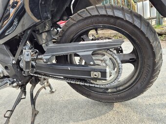 Suzuki V-Strom DL 650 - 8