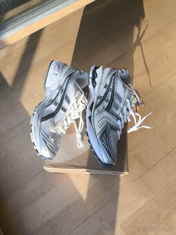 Asics gel-kayano 14 - 8