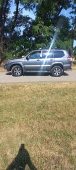 Toyota Land Cruiser 120 - 8