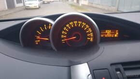 PRODÁM TOYOTA COROLLA VERSO, DIESEL AUTOMAT 1 MAJITEL - 8