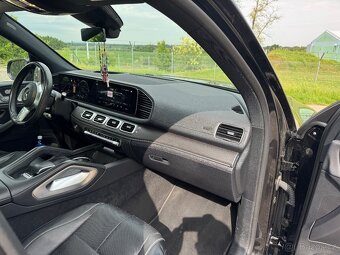 Mercedes-Benz GLS 400d, černá metalíza, DPH - 8