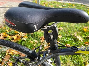 28" trekové kolo Rock Machine CROSSRIDE 500 rám M 17.5" - 8