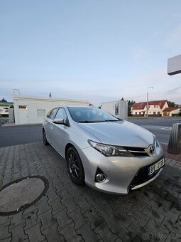 Toyota Auris Ts 2.0D - 8