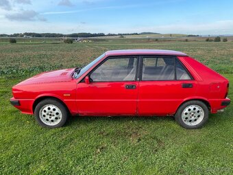 Lancia Delta HF 4WD turbo - 8