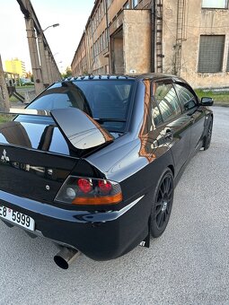 Mitsubishi Lancer Evolution 9 MR - 8