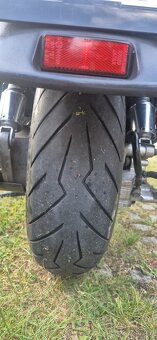 Suzuki Burgman 650 Executive - 8