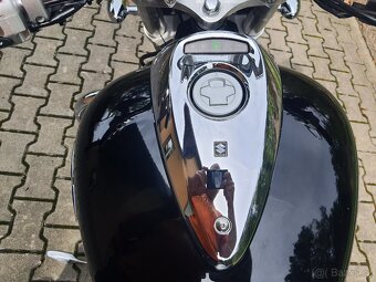 Suzuki Intruder M 1500 - SUPER VÝBAVA + NOVÁ SADA PNEU 163.0 - 8