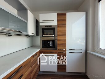 Pronájem zrekonstruovaného bytu 2+kk v Olomouci, ul. Nedvědo - 8