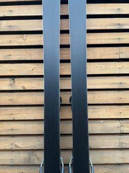 ATOMIC Redster G9 183cm r 19,4m - 8