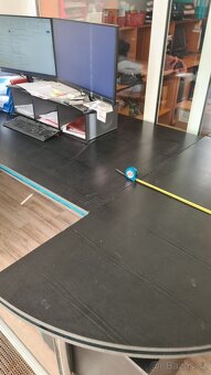 Kancelářský nábytek - 8