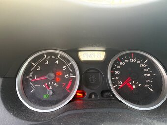 Renault Mégane II 1.6 82kw - 8