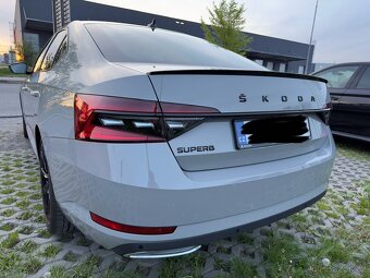 Škoda Superb Sportline - 8