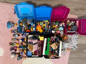 Domeček Playmobil vč. příslušenství - 8