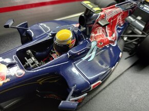 F1 TORO ROSSO STR4 2009 SEBASTIAN BUEMI MINICHAMPS 1:18 - 8