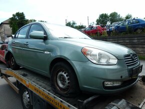 Hyundai Accent - 8