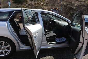 Toyota Avensis - 8