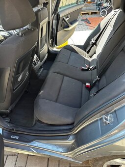 BMW 320d - 8