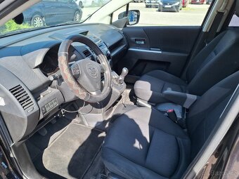Mazda 5 - 8