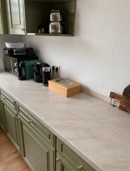 Dubová kuchyně zelená, se spotřebiči, 4661 - 8