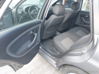 Seat Cordoba 1,9 TDI Signo/ČR/KLIMA/TAŽNÉ ZAŘ/ - 8