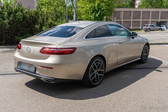 Mercedes E400 4Matic Coupé (C238, W213) 245kW, FULL výbava - 8