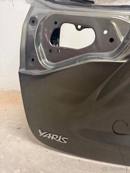 Toyota Yaris Cross 2021, zadní 5. (páté) dveře - 8