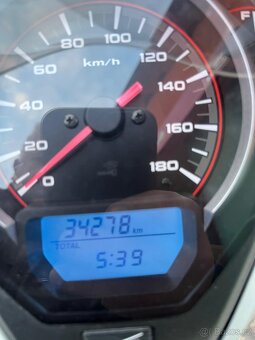 Honda SH 300i (2017) TOP stav - 8