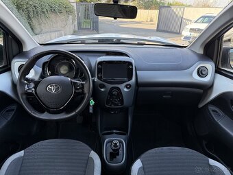 Toyota Aygo 1.0 VVT-i 53 kW - 8