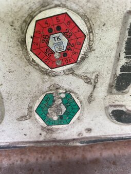 Ford - 8