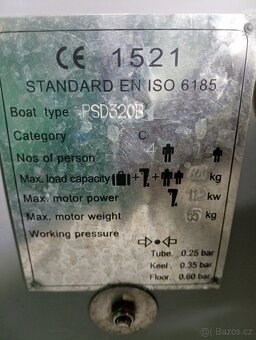 Člun s motorem - 8