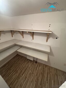 Prodej domu se zahradou 4536 m2 - Petrohrad, ev.č. 01048 - 8