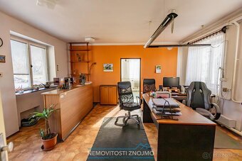 Prodej komerčního objektu v průmyslové zóně, v obci Šumná u  - 8