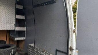 Ford Transit l3h3 4x4, šest míst - 8