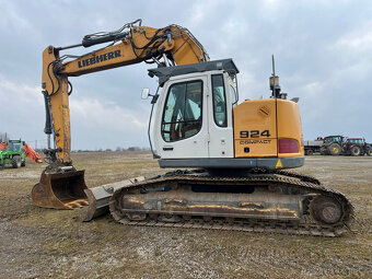 Pásové rýpadlo LIEBHERR R 924 COMPACT LITRONIC,ROK 2013 - 8