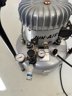 Kompresor JUN-AIR MODEL 6 - 8