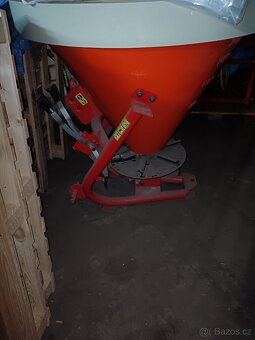 Rozmetadlo za malotraktor - 8