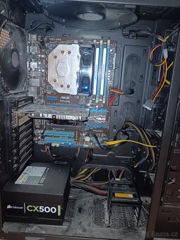 Počítač s monitorem - 8