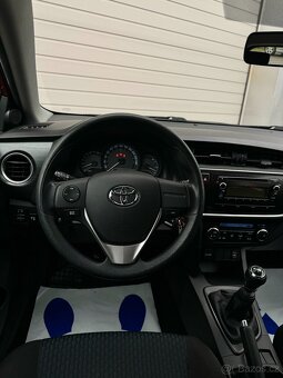 TOYOTA AURIS 1.3 VVT-i 73 kW MANUÁL – 2013 - 8