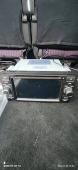 Ford C-MAX 1.6 benzín - 8