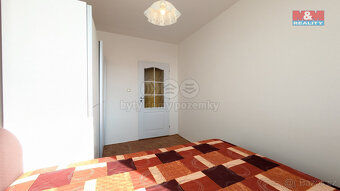 Pronájem bytu 2+kk, 43 m², Praha, ul. Boloňská - 8